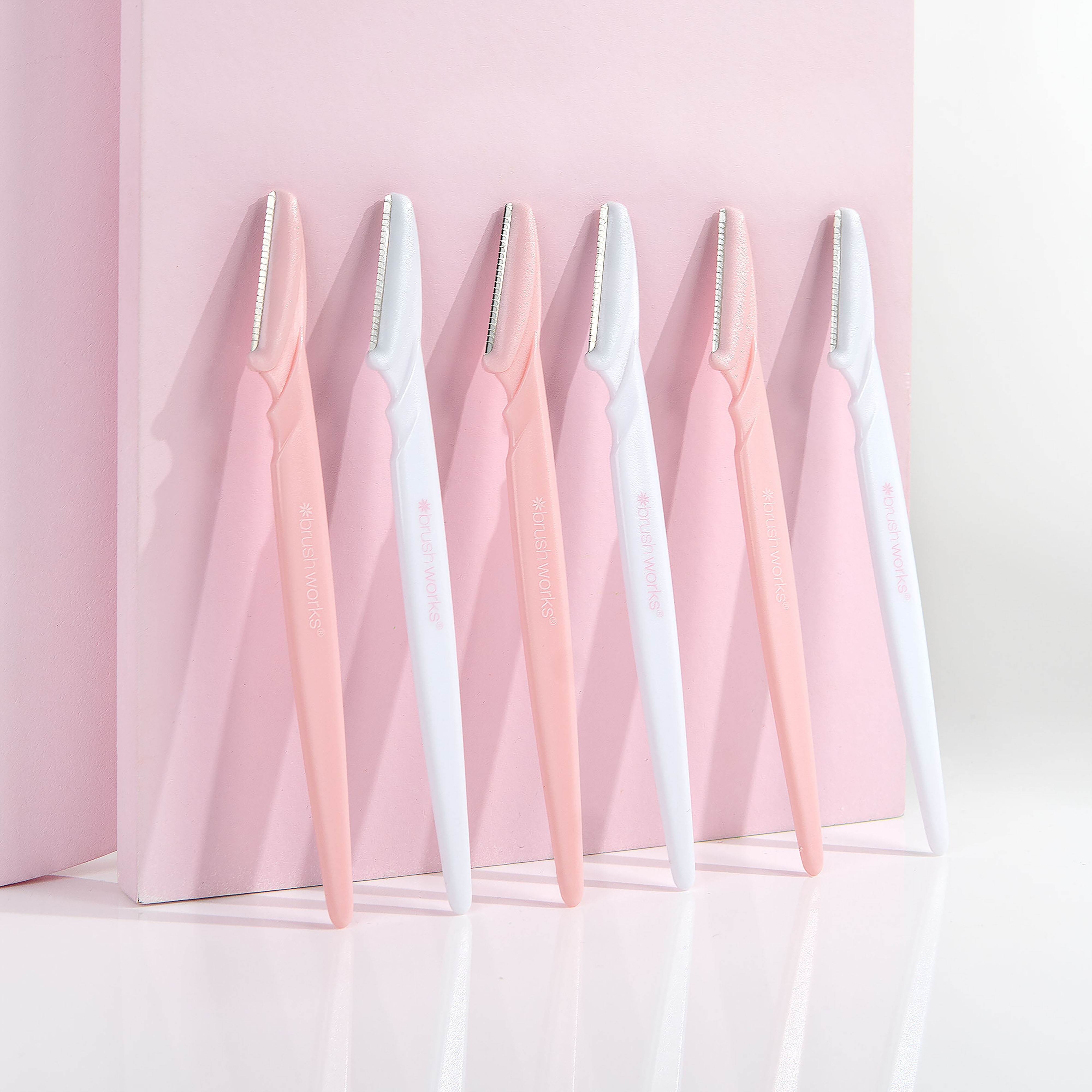 BRUSHWORKS Angled Dermaplaners, Bild 2 von 5