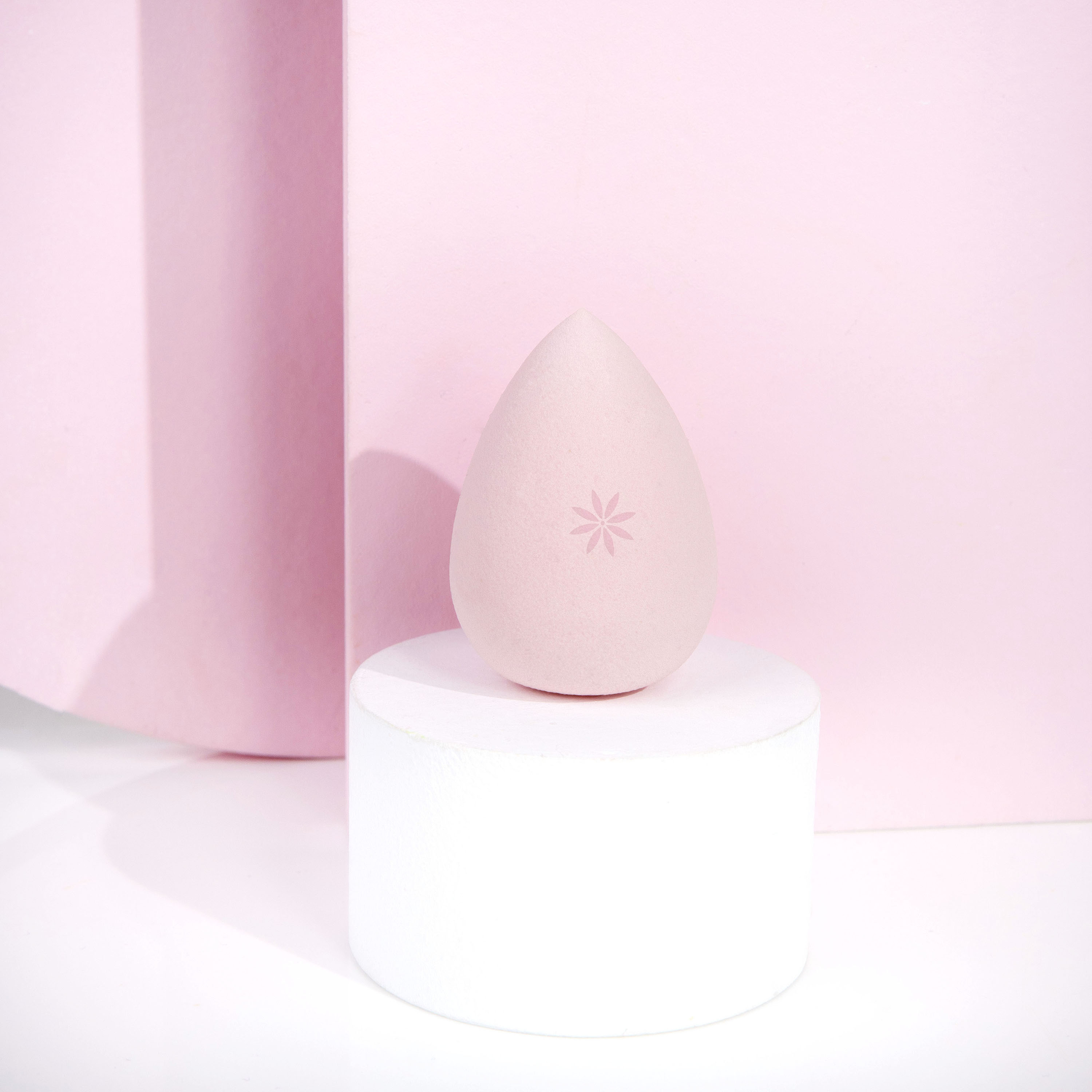 BRUSHWORKS complexion sponge, image 5 sur 5