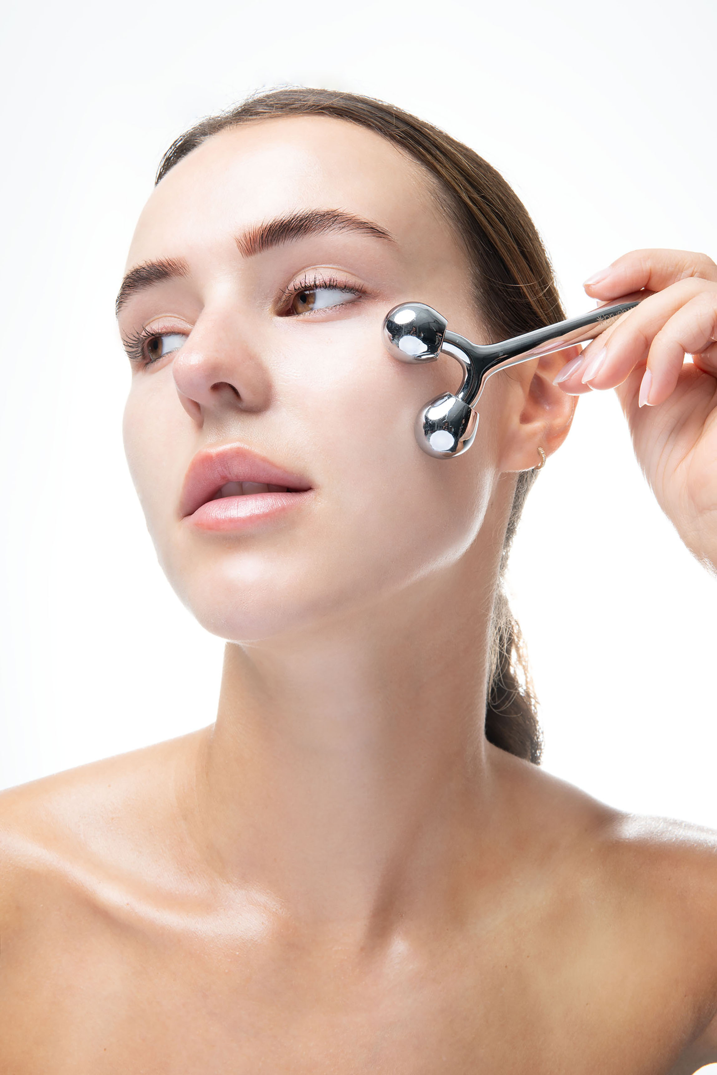 BRUSHWORKS face sculpting Zinc roller, image 3 sur 5