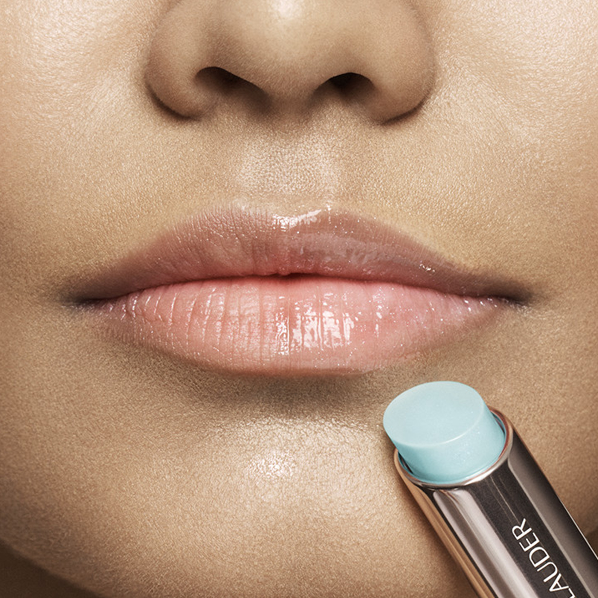 Estee Lauder Futurist Hydra Plump Lip Balm, Bild 3 von 5