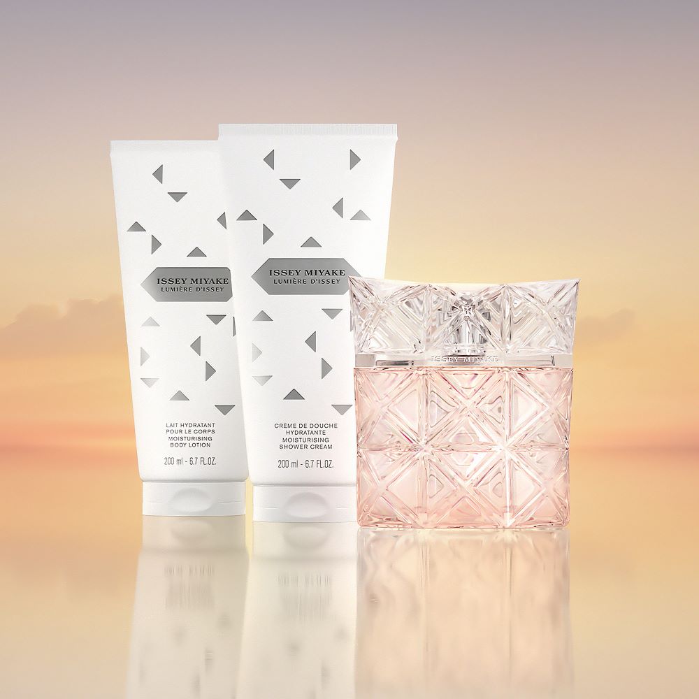 Issey Miyake Lumiere d'Issey Body Lotion, image 2 sur 2