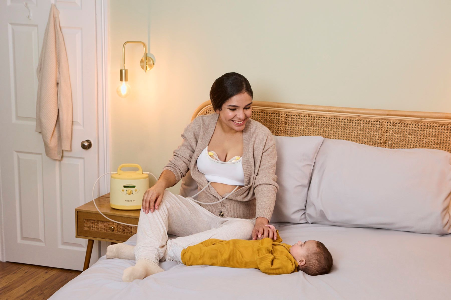 MEDELA Hands-free Doppelpumpset, Bild 5 von 5