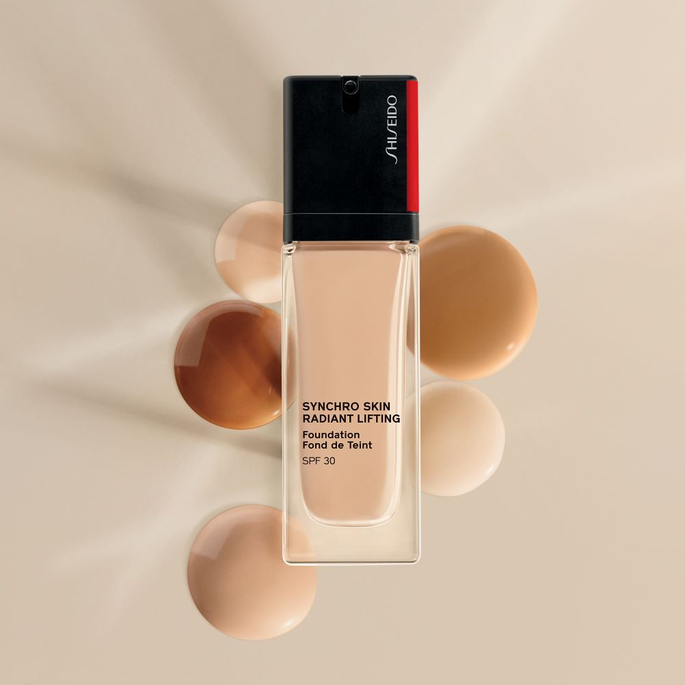 Shiseido Synchro Skin Radiant Lifting Fond de Teint, image 3 sur 4